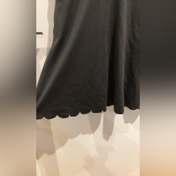 Gap BNWT scalloped edge Ponte Dress - Picture 5 of 7